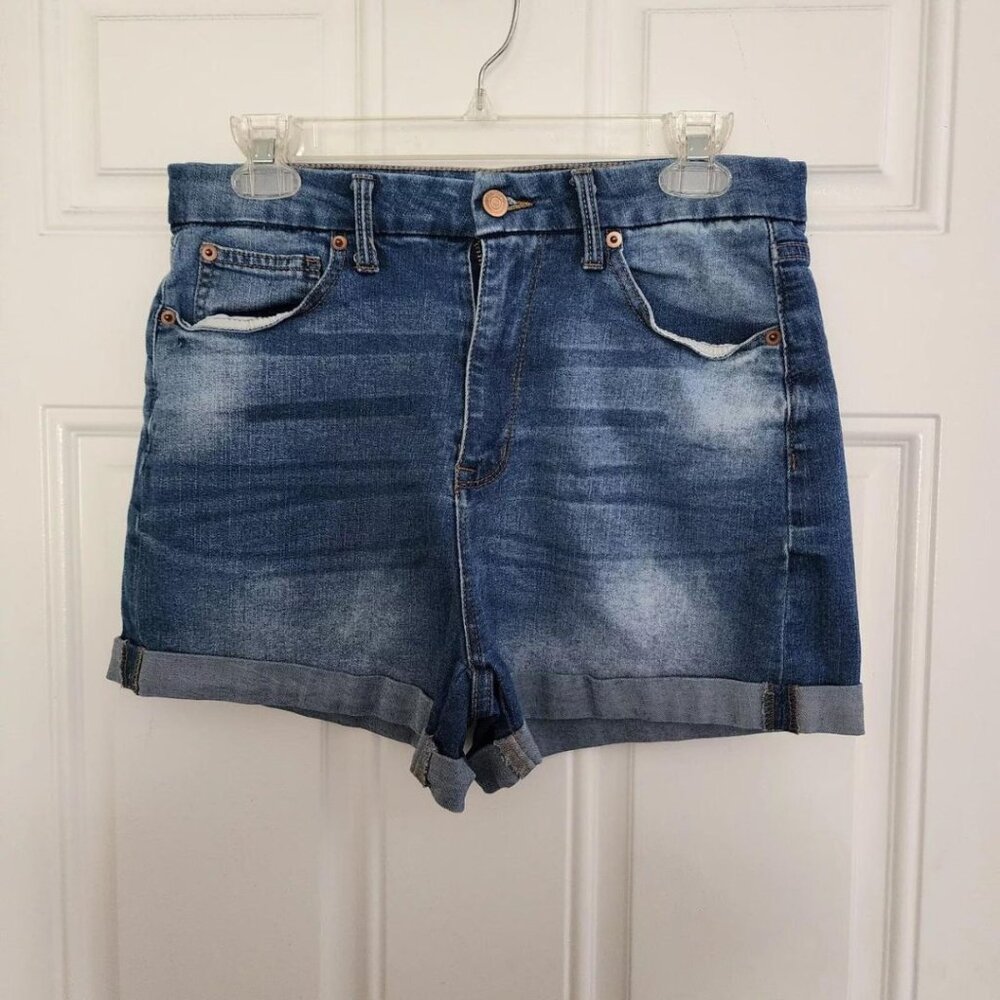 No Boundaries Women’s Juniors Dark Wash Blue Denim Curvy Mom Shorts Size 13